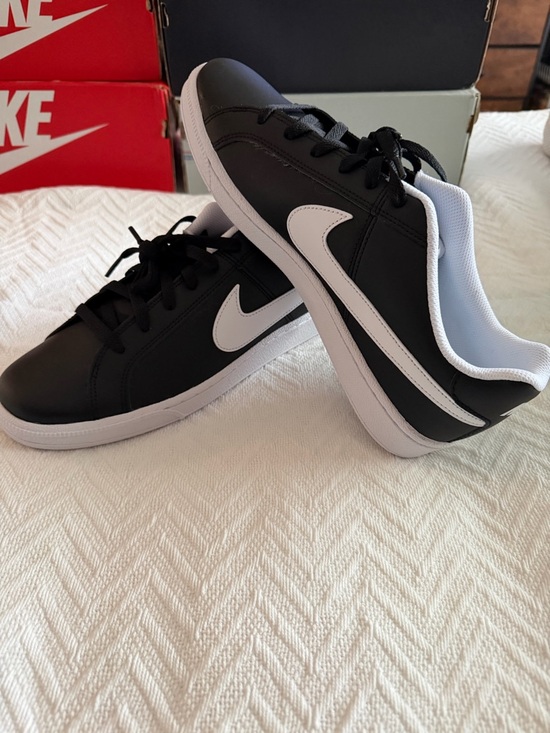 Nike Other - Nike Court Royale